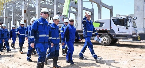 ҚМГ басшысы Атырау облысындағы негізгі мұнай-газ химиясы жобаларының іске асырылу барысын тексерді