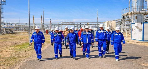 Глава КМГ ознакомился с развитием производственных мощностей в Казгермунай