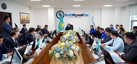 ҚМГ басшысы Ембімұнайгаз компаниясында өндіріс мәселелері бойынша кеңес өткізді