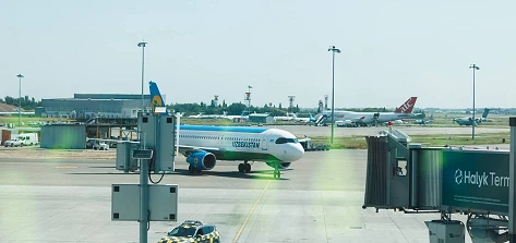 Алматы әуежайында Jet A-1 маркалы авиаотын алғаш рет әуе кемесіне құйылды